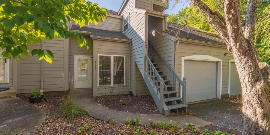 1966 E Bay Pointe Drive, Bloomington, Indiana 47401,MLS,202536672