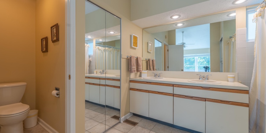 1966 E Bay Pointe Drive, Bloomington, Indiana 47401,MLS,202536672