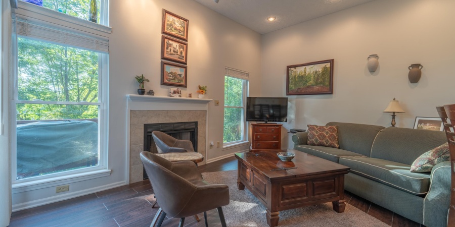 1966 E Bay Pointe Drive, Bloomington, Indiana 47401,MLS,202536672
