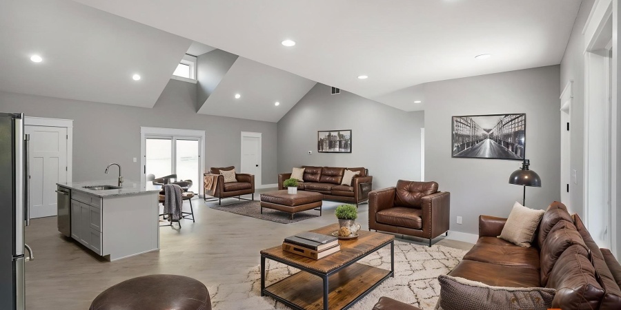 123 Ridgeway Drive, Nashville, Indiana 47448-8131,MLS,202536723