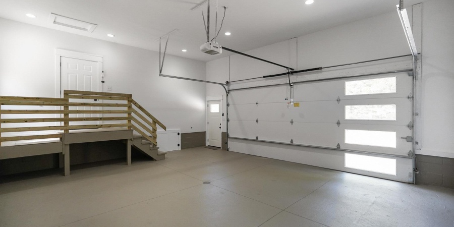 123 Ridgeway Drive, Nashville, Indiana 47448-8131,MLS,202536723