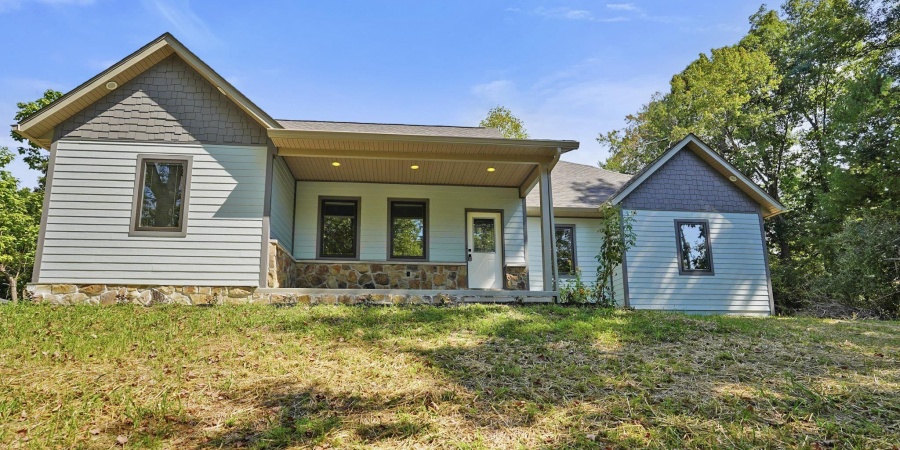 123 Ridgeway Drive, Nashville, Indiana 47448-8131,MLS,202536723