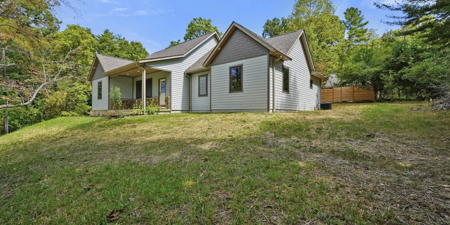 123 Ridgeway Drive, Nashville, Indiana 47448-8131,MLS,202536723