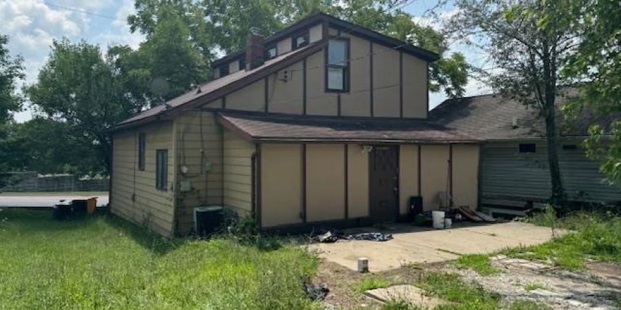 1222 W Kirkwood Avenue, Bloomington, Indiana 47404,MLS,202536890