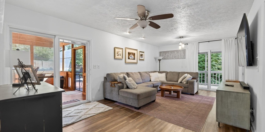 1730 W Jeremy Drive, Bloomington, Indiana 47403-9033,MLS,202536851