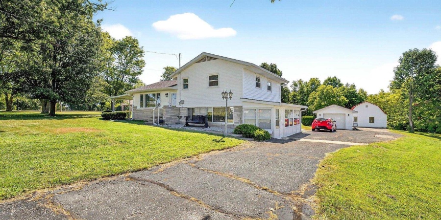 2900 E Moffett Lane, Bloomington, Indiana 47401,MLS,202536923