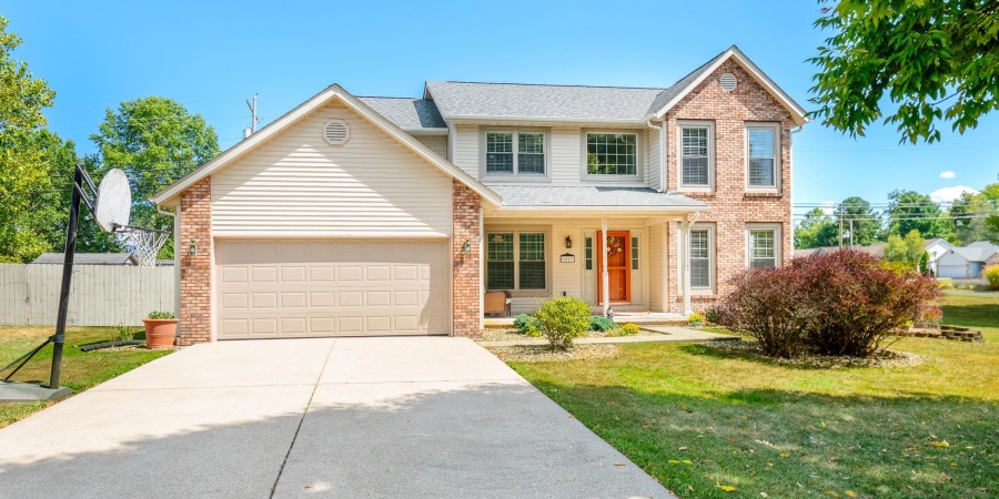 1017 S Carleton Court, Bloomington, Indiana 47401,MLS,202537033