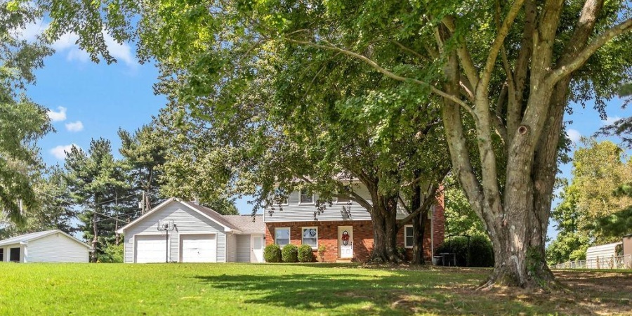 117 Mill Street, Bedford, Indiana 47421,MLS,202537044