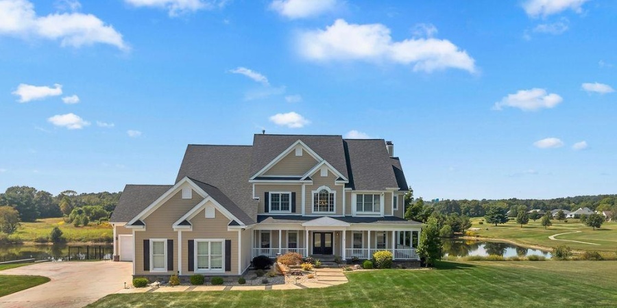 431 Summer Lake Drive, Bedford, Indiana 47421,MLS,202537069
