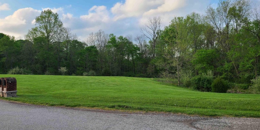 3717 E Commodore Trail, Bloomington, Indiana 47408,MLS,202537133