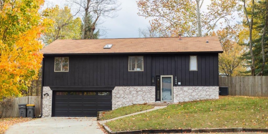 1824 E Thornton Drive, Bloomington, Indiana 47401,MLS,202501681