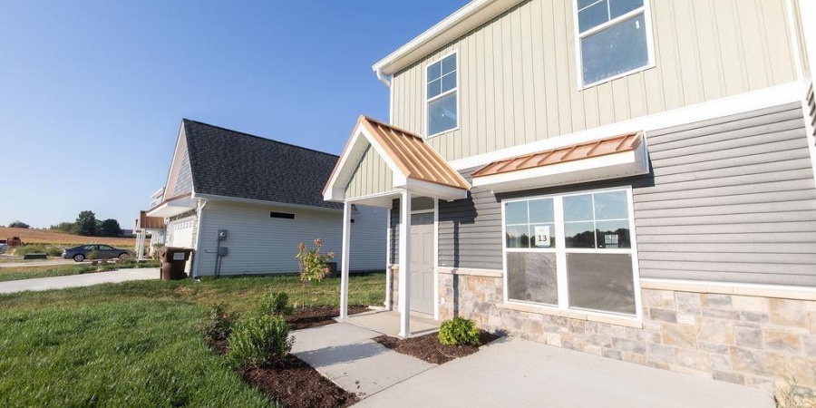 8092 S Prestwick Drive, Newberry, Indiana 47449,MLS,202537183