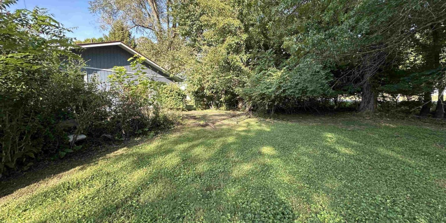 4424 E 10th Street, Bloomington, Indiana 47408-2804,MLS,202537244