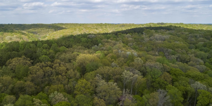 8608 E Bay Street, Nashville, Indiana 47448,MLS,202537423