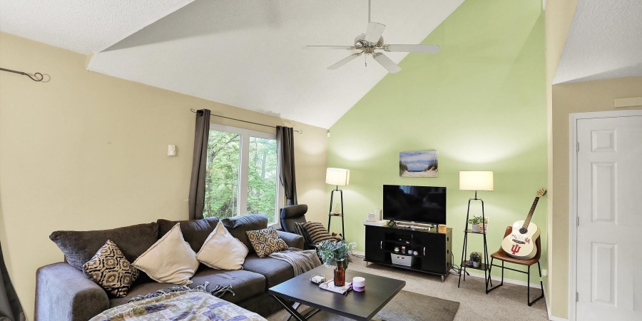 2210 S Laurelwood Cir Circle, Bloomington, Indiana 47401,MLS,202520025