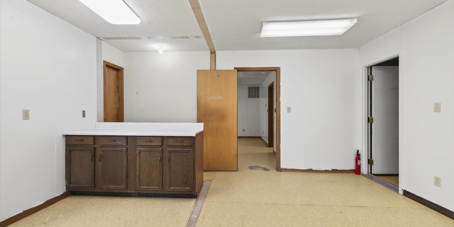 2082 W State Rd 54, Bloomfield, Indiana 47424,MLS,202537399