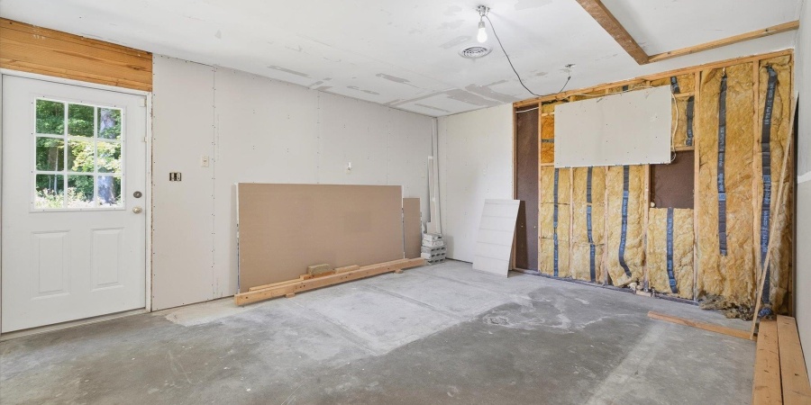 2082 W State Rd 54, Bloomfield, Indiana 47424,MLS,202537399