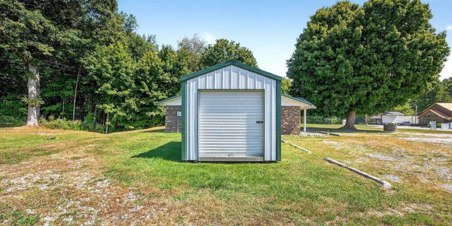 2082 W State Rd 54, Bloomfield, Indiana 47424,MLS,202537399