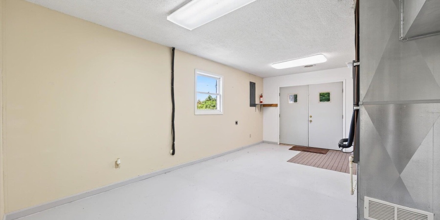 2082 W State Rd 54, Bloomfield, Indiana 47424,MLS,202537399
