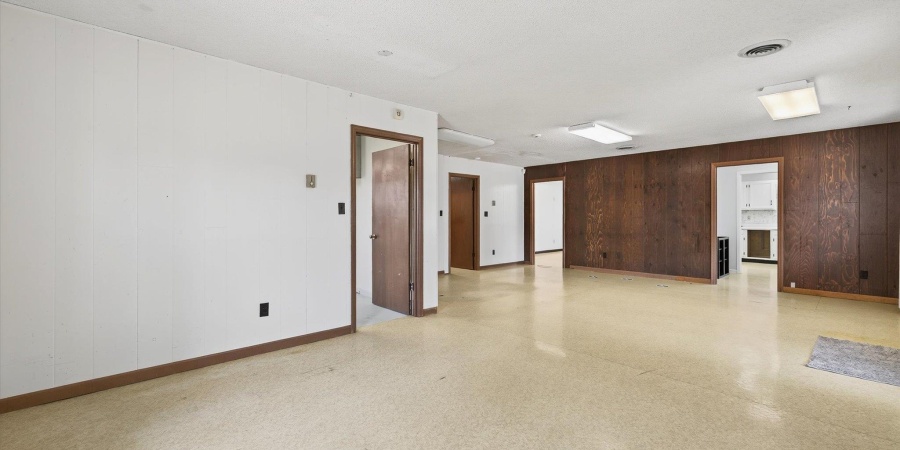 2082 W State Rd 54, Bloomfield, Indiana 47424,MLS,202537399