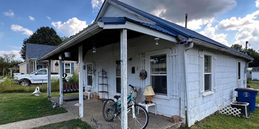 222 Grissom Avenue, Mitchell, Indiana 47446,MLS,202537477