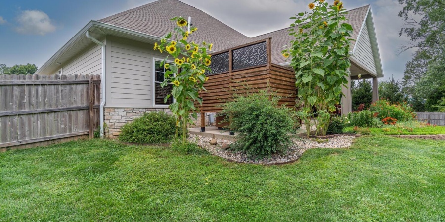 6135 W Corral Way Drive, Bloomington, Indiana 47403,MLS,202537527