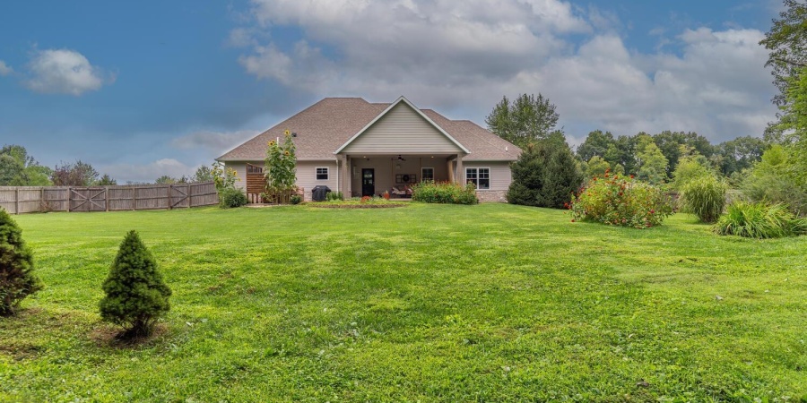 6135 W Corral Way Drive, Bloomington, Indiana 47403,MLS,202537527