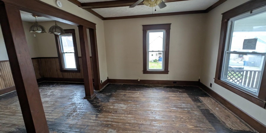 1228 9Th Street, Bedford, Indiana 47421-2518,MLS,202537567