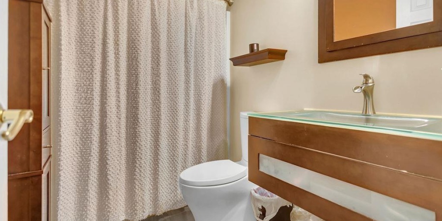 2712 S Pine Meadows Drive, Bloomington, Indiana 47403-3411,MLS,202537617