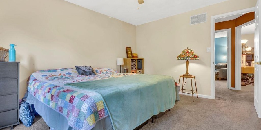 2712 S Pine Meadows Drive, Bloomington, Indiana 47403-3411,MLS,202537617