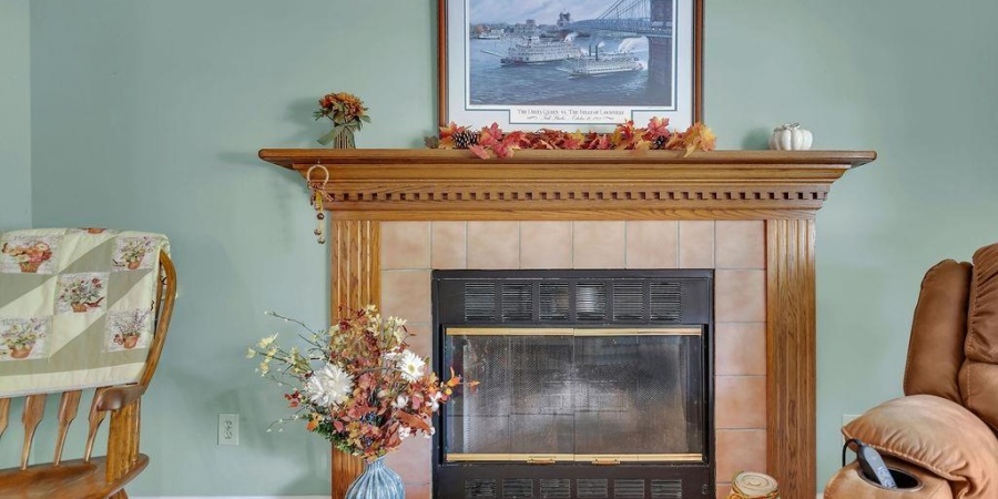 4306 E Whitley Drive, Bloomington, Indiana 47401,MLS,202537646