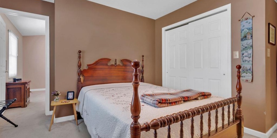 4306 E Whitley Drive, Bloomington, Indiana 47401,MLS,202537646