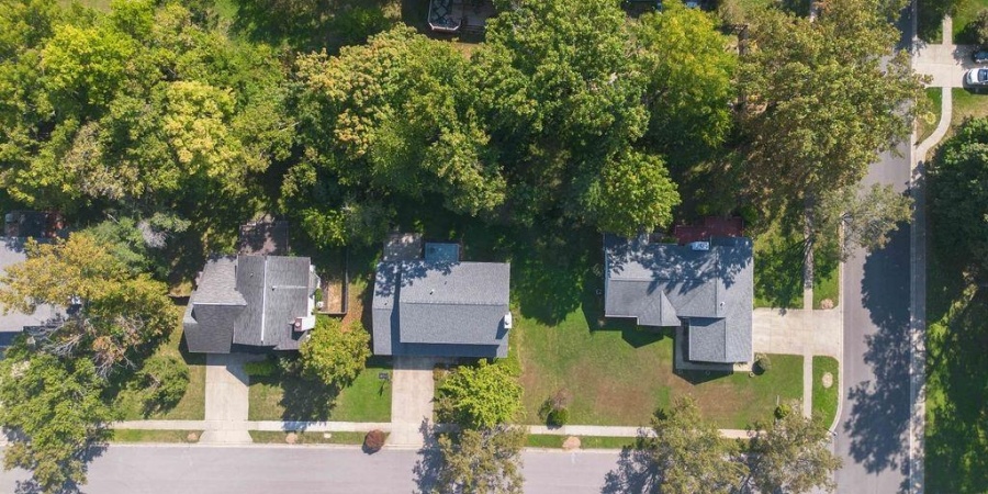 4306 E Whitley Drive, Bloomington, Indiana 47401,MLS,202537646