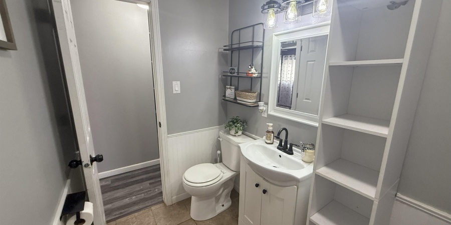 809 E Azalia Drive, Terre Haute, Indiana 47802,MLS,202537655