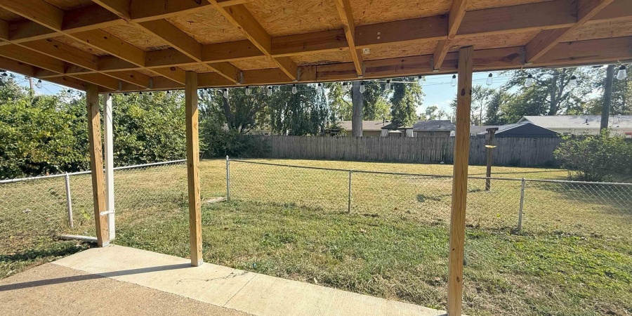 809 E Azalia Drive, Terre Haute, Indiana 47802,MLS,202537655