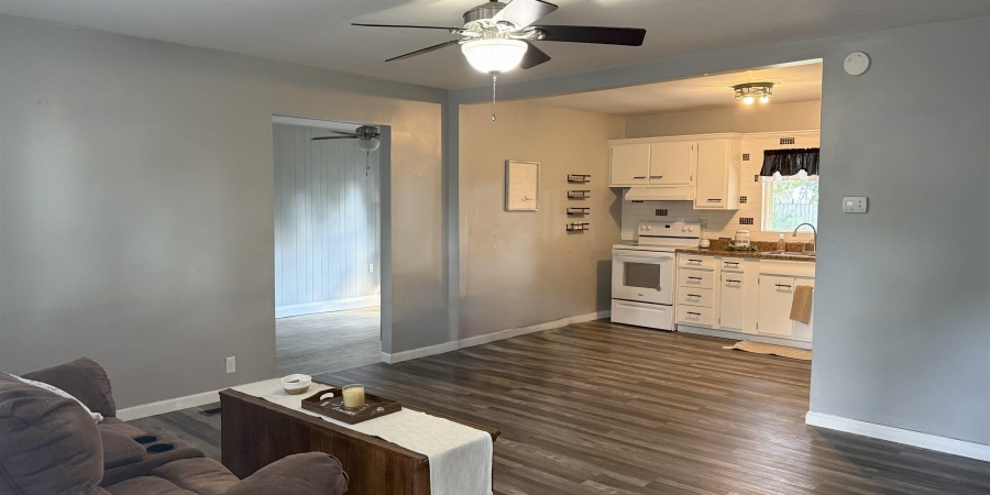 809 E Azalia Drive, Terre Haute, Indiana 47802,MLS,202537655