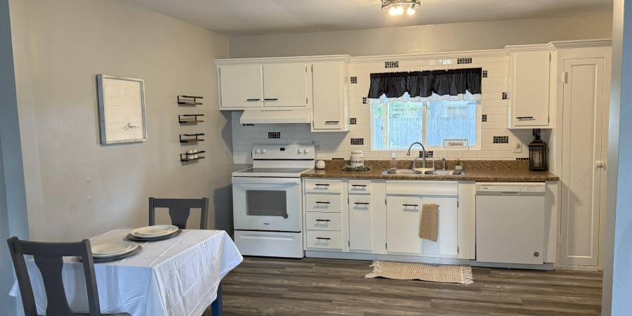 809 E Azalia Drive, Terre Haute, Indiana 47802,MLS,202537655