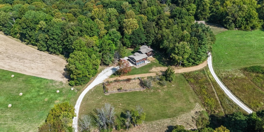 1000 W Williams Road, Bloomington, Indiana 47404,MLS,202537748