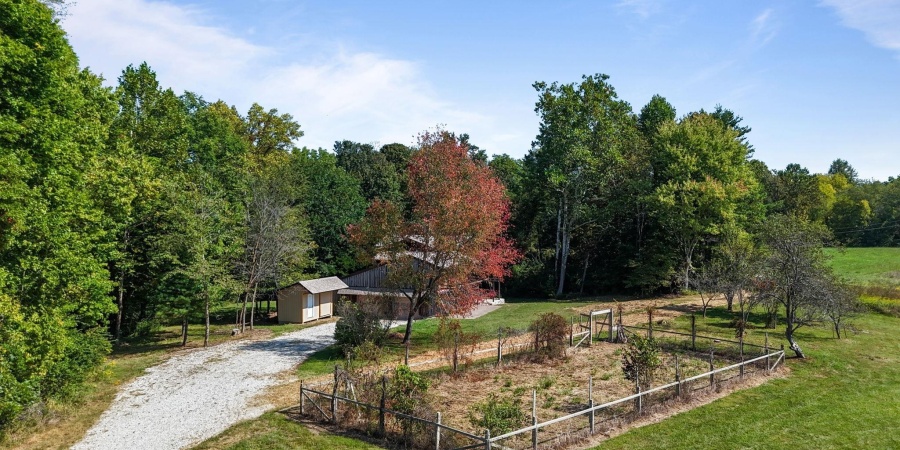 1000 W Williams Road, Bloomington, Indiana 47404,MLS,202537748