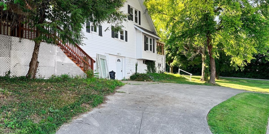 1401 W Allen Street, Bloomington, Indiana 47403,MLS,202537857