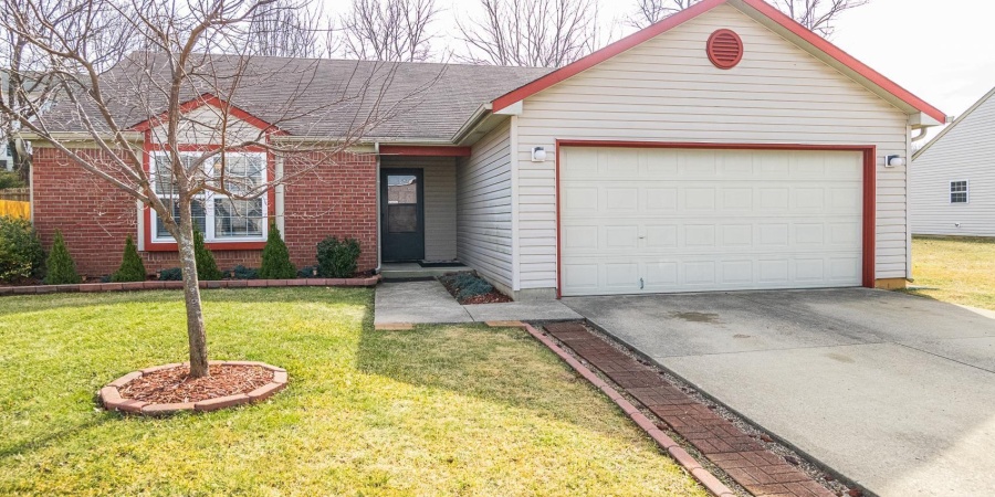 635 S Fieldstone Boulevard, Bloomington, Indiana 47403,MLS,202537890