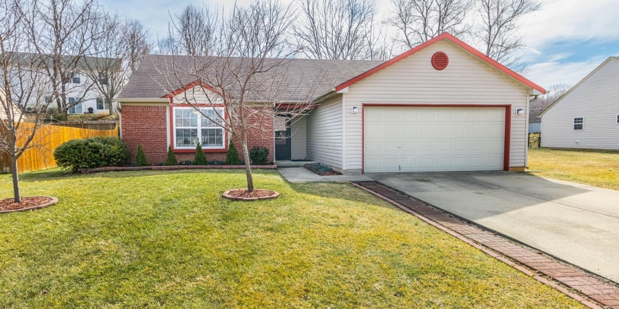635 S Fieldstone Boulevard, Bloomington, Indiana 47403,MLS,202537890