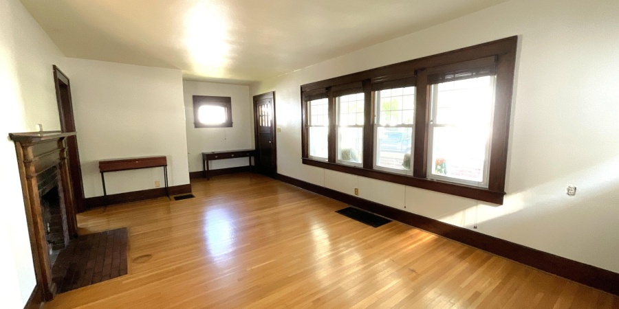 225 N Montgomery Street, Spencer, Indiana 47460-1317,MLS,202537822