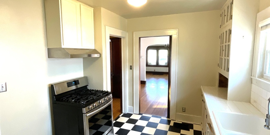 225 N Montgomery Street, Spencer, Indiana 47460-1317,MLS,202537822