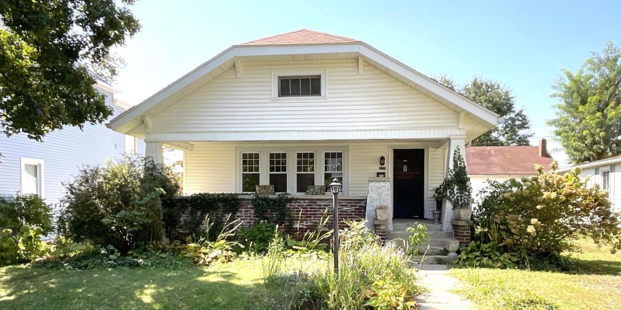 225 N Montgomery Street, Spencer, Indiana 47460-1317,MLS,202537822