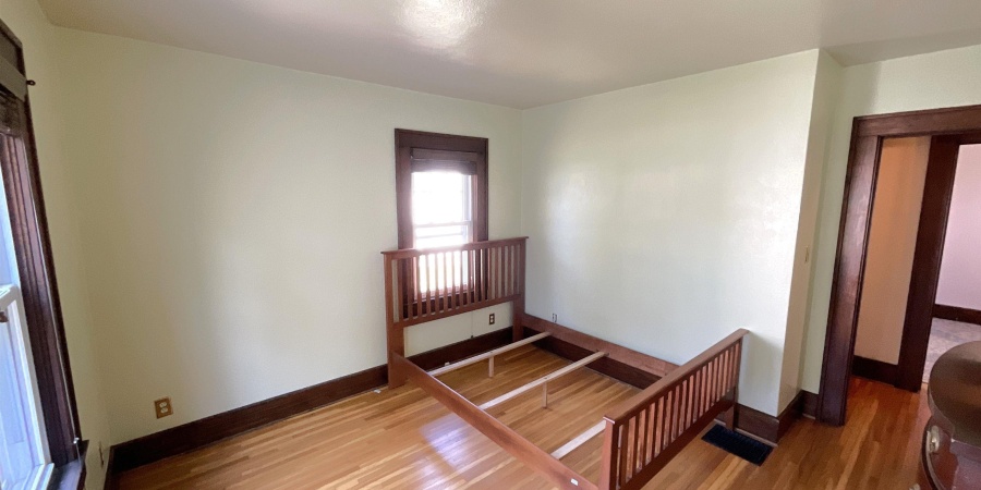 225 N Montgomery Street, Spencer, Indiana 47460-1317,MLS,202537822