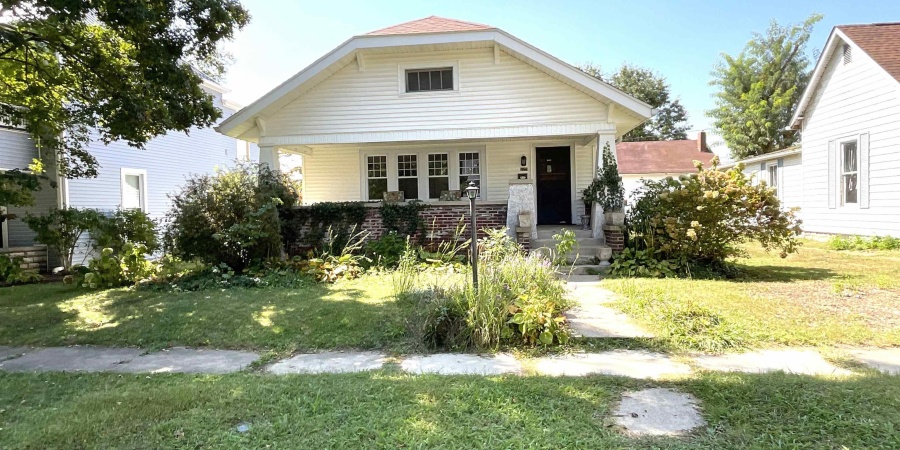 225 N Montgomery Street, Spencer, Indiana 47460-1317,MLS,202537822