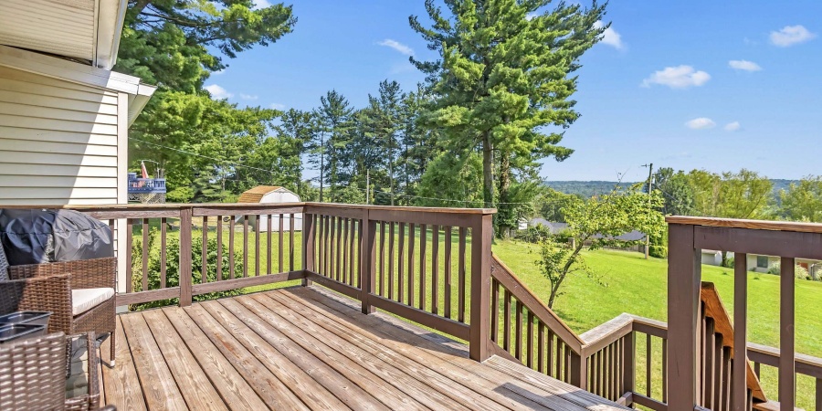 1744 parkview Drive, Bedford, Indiana 47421,MLS,202537897