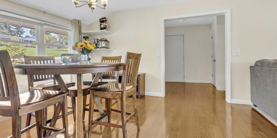 1744 parkview Drive, Bedford, Indiana 47421,MLS,202537897