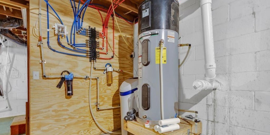 1744 parkview Drive, Bedford, Indiana 47421,MLS,202537897